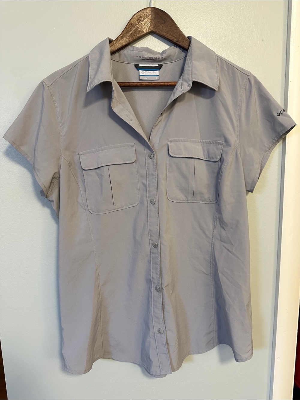 Columbia Women's Short-Sleeve Utility Shirt - Light gray